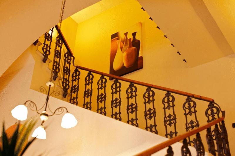 Bed and Breakfast Valentino Valenzano Exterior foto