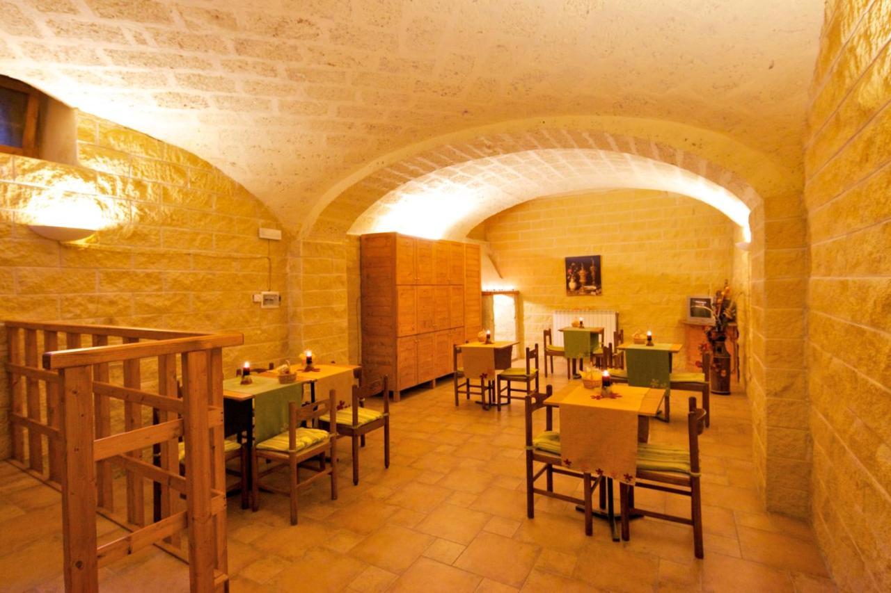 Bed and Breakfast Valentino Valenzano Exterior foto