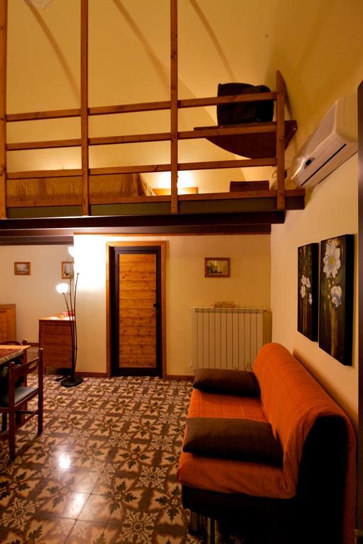 Bed and Breakfast Valentino Valenzano Exterior foto