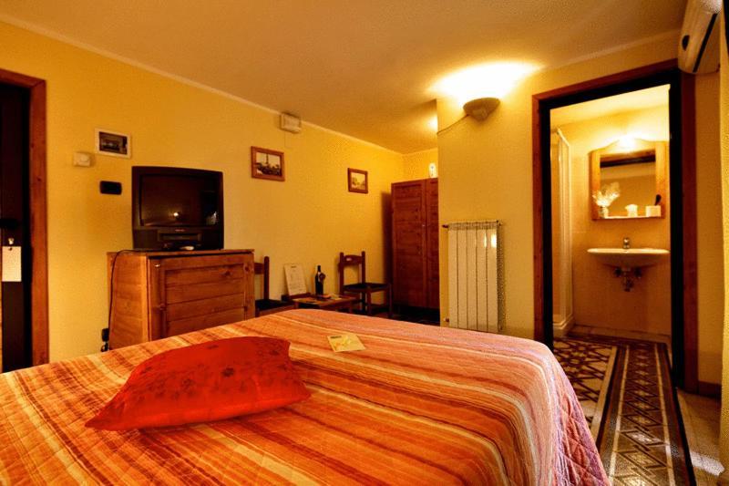 Bed and Breakfast Valentino Valenzano Exterior foto