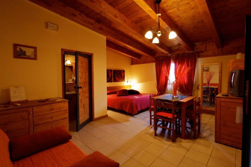 Bed and Breakfast Valentino Valenzano Exterior foto